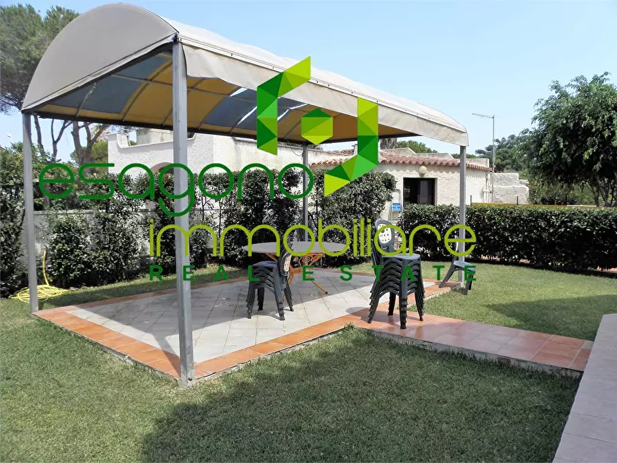 Immagine 13 di Villa in vendita  a Siracusa