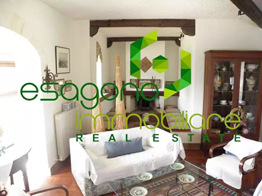 Immagine 22 di Villa in vendita  a Siracusa