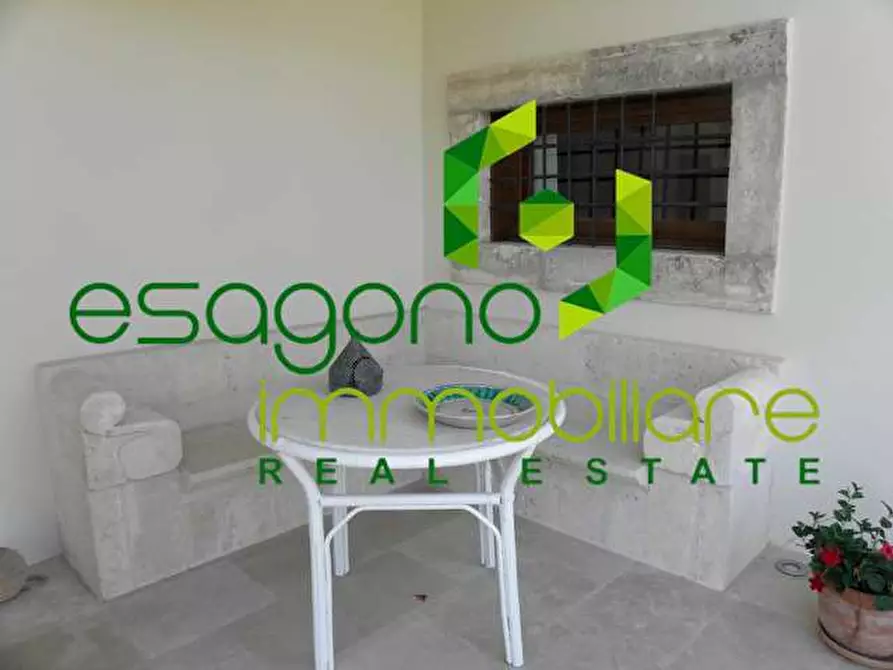 Immagine 13 di Villa in vendita  a Siracusa