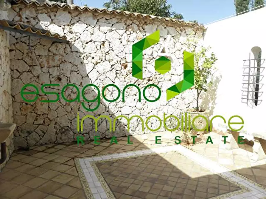 Immagine 9 di Villa in vendita  a Siracusa