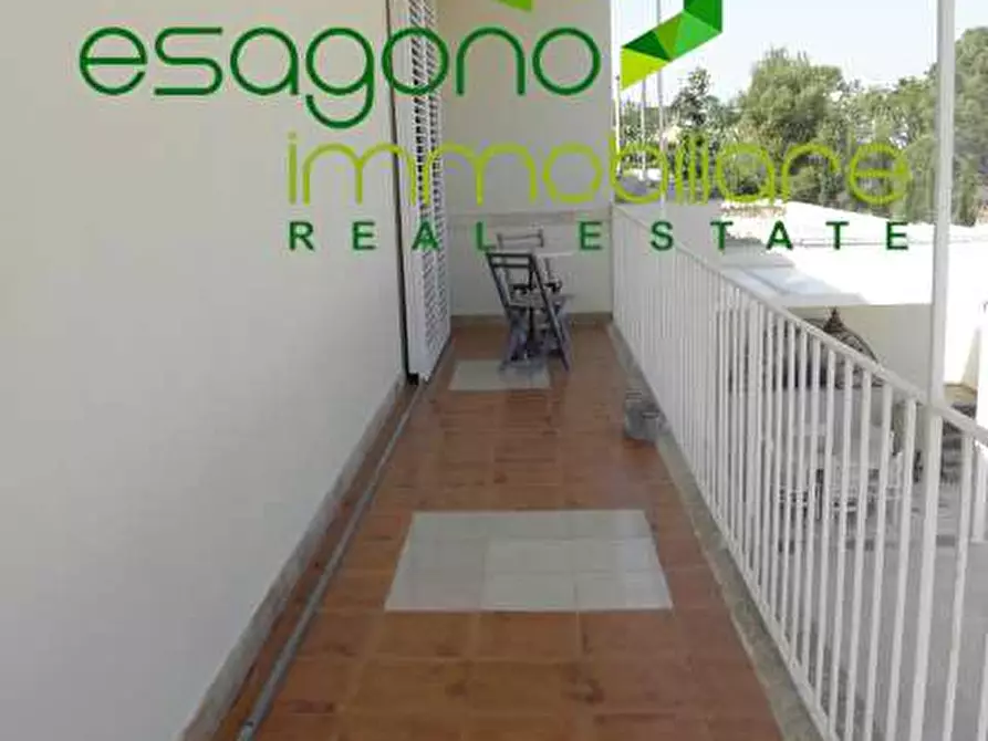 Immagine 39 di Villa in vendita  a Siracusa