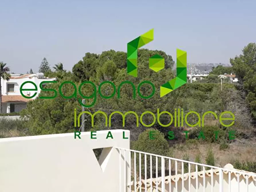 Immagine 48 di Villa in vendita  a Siracusa