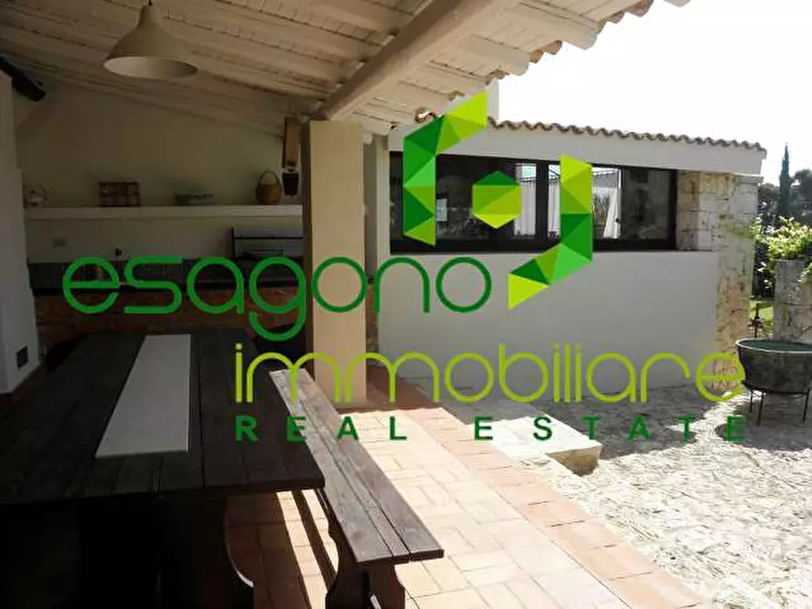 Immagine 4 di Villa in vendita  a Siracusa