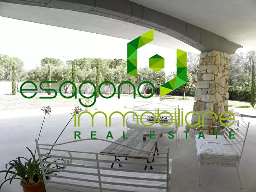 Immagine 5 di Villa in vendita  a Siracusa