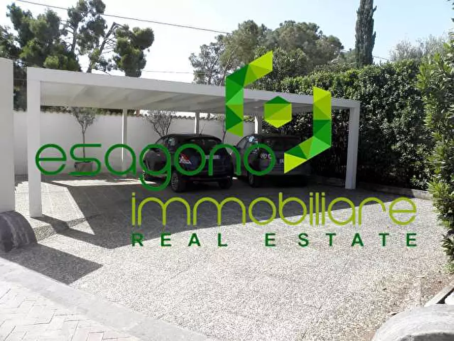 Immagine 67 di Villa in vendita  a Siracusa