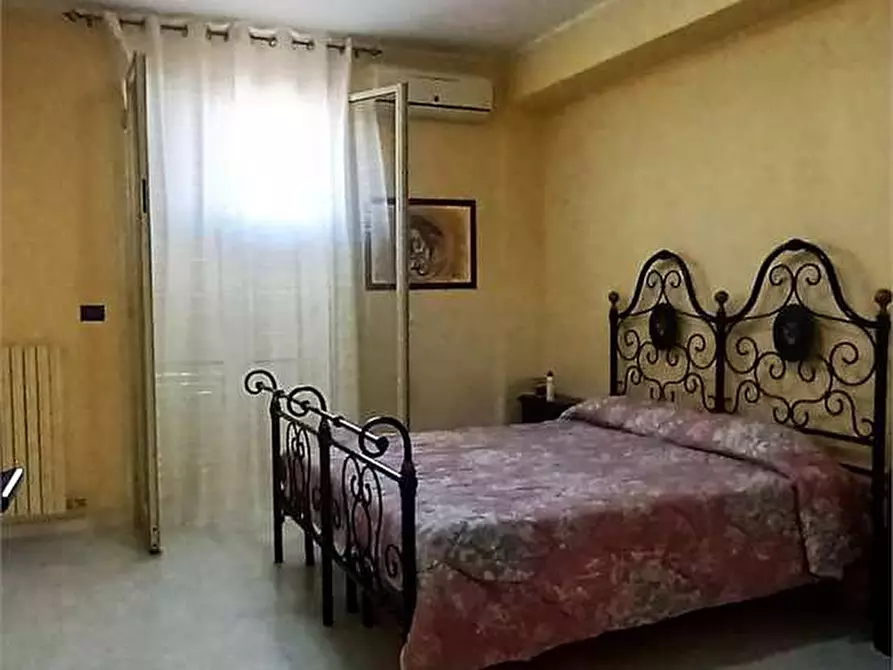 Immagine 11 di Appartamento in vendita  a Siracusa