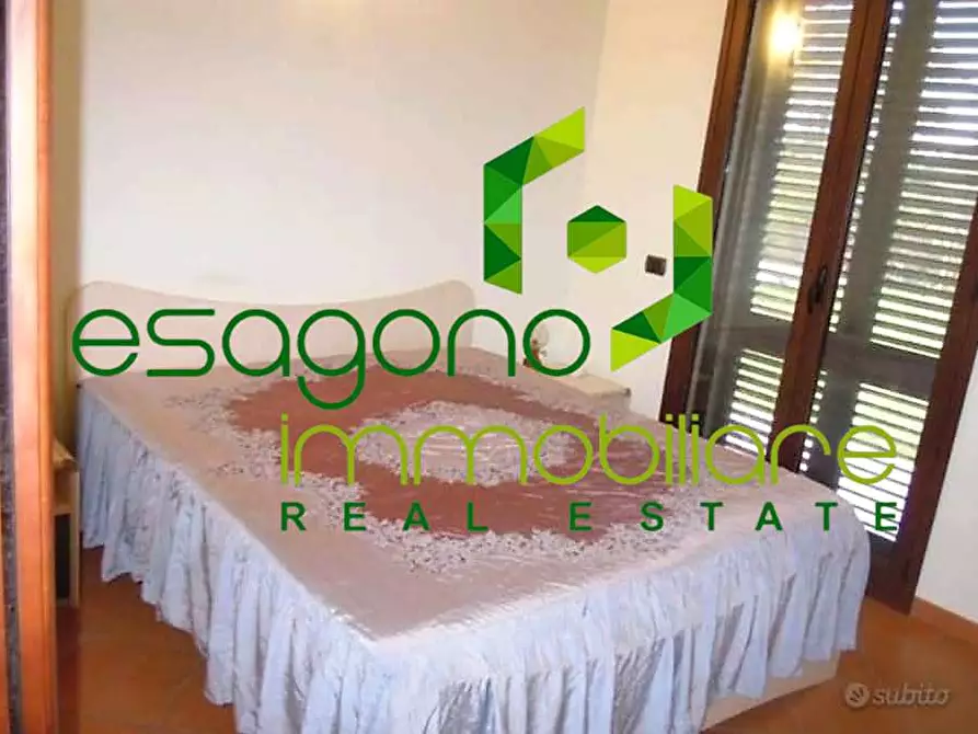 Immagine 3 di Villa in affitto  a Siracusa