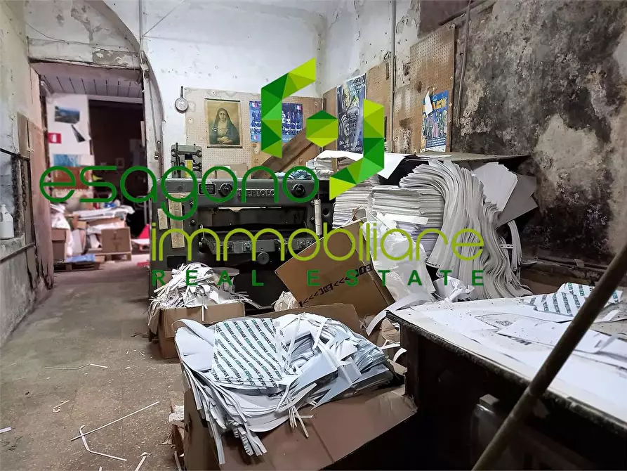 Immagine 4 di Negozio in vendita  a Siracusa