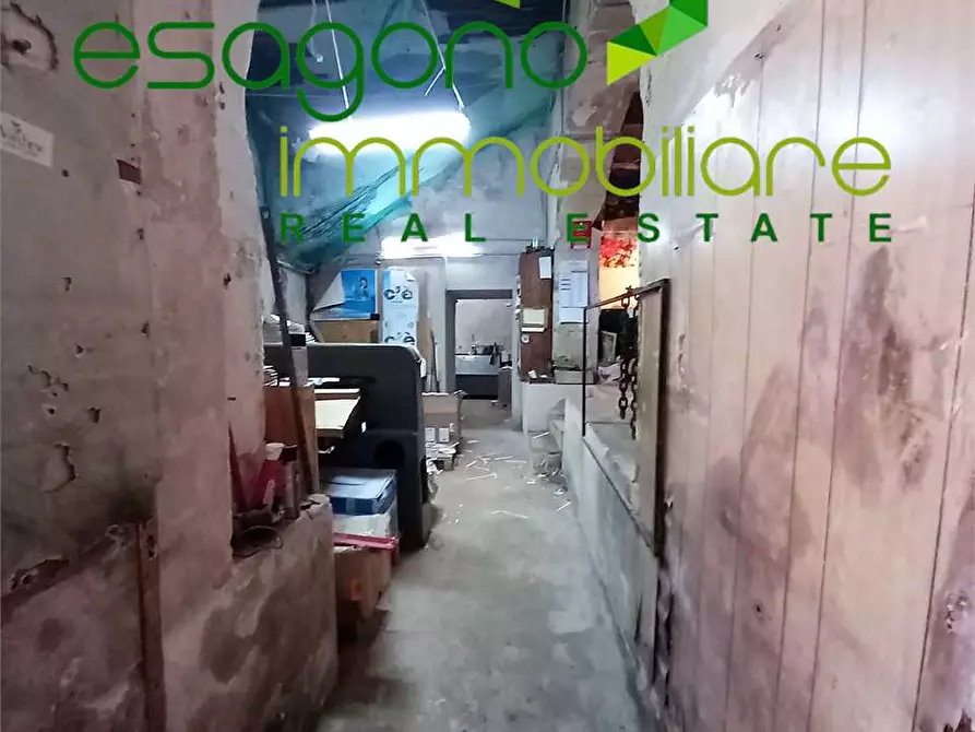 Immagine 16 di Negozio in vendita  a Siracusa
