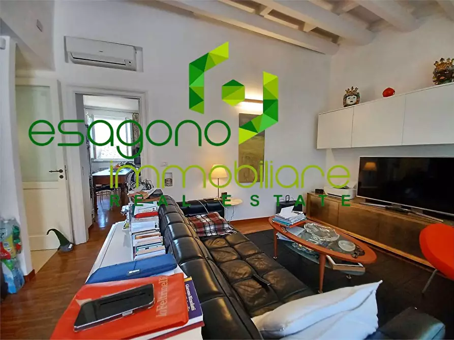 Immagine 7 di Stabile in vendita  a Siracusa