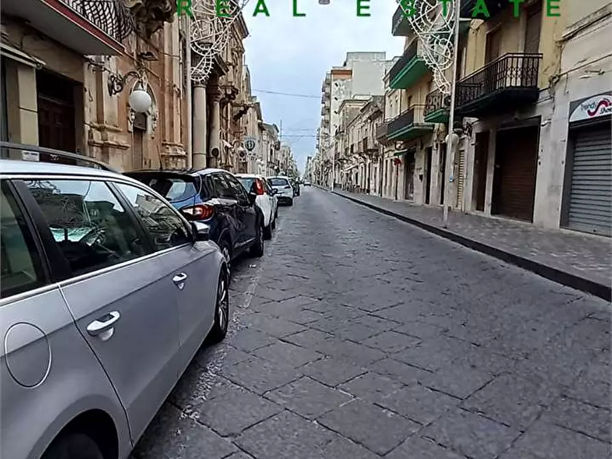 Immagine 2 di Negozio in vendita  a Siracusa
