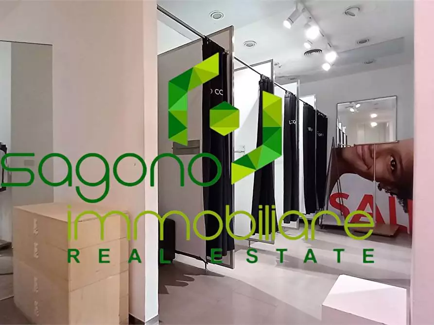 Immagine 6 di Negozio in vendita  a Siracusa