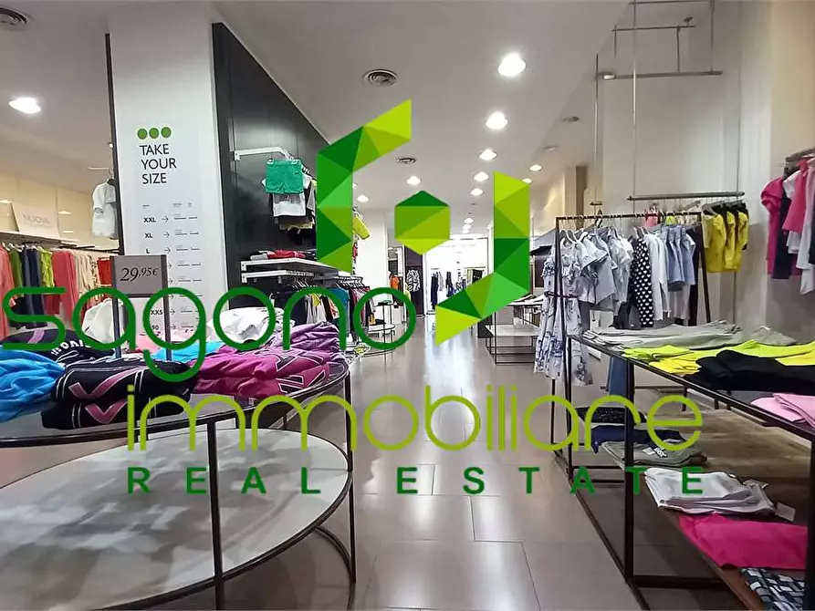 Immagine 13 di Negozio in vendita  a Siracusa