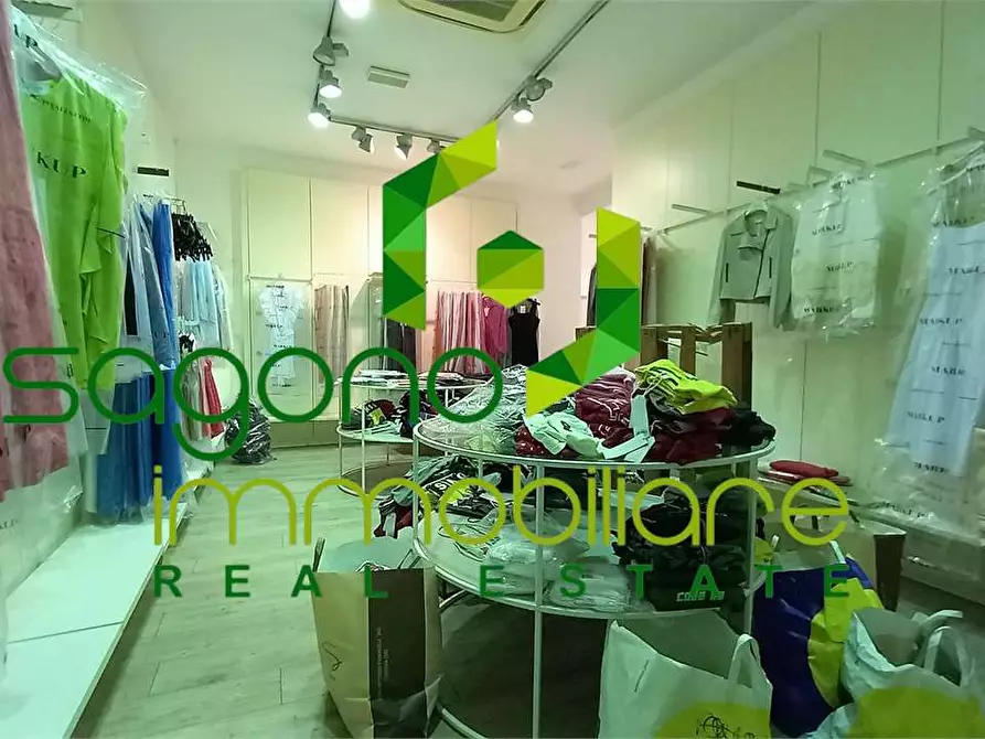 Immagine 19 di Negozio in vendita  a Siracusa