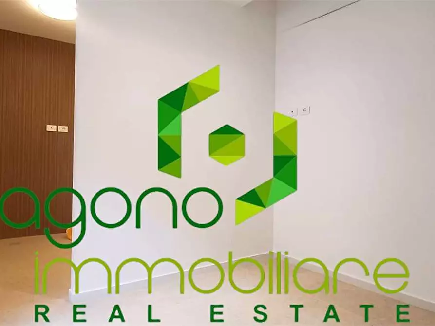 Immagine 11 di Appartamento in vendita  a Siracusa