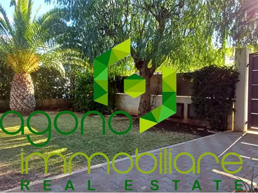 Immagine 8 di Villa in vendita  in Via Randone a Siracusa