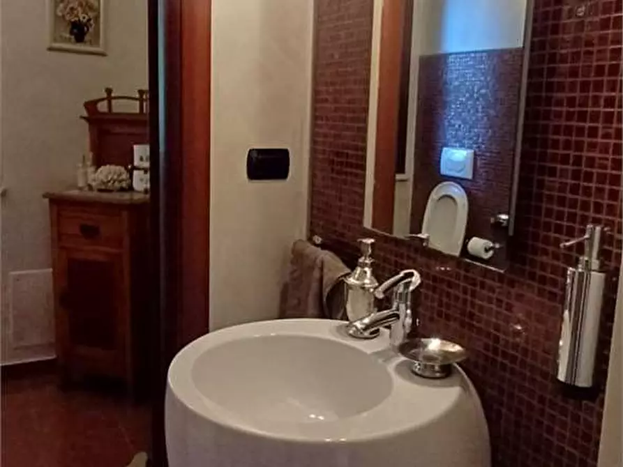 Immagine 10 di Villa in vendita  in Via Randone a Siracusa