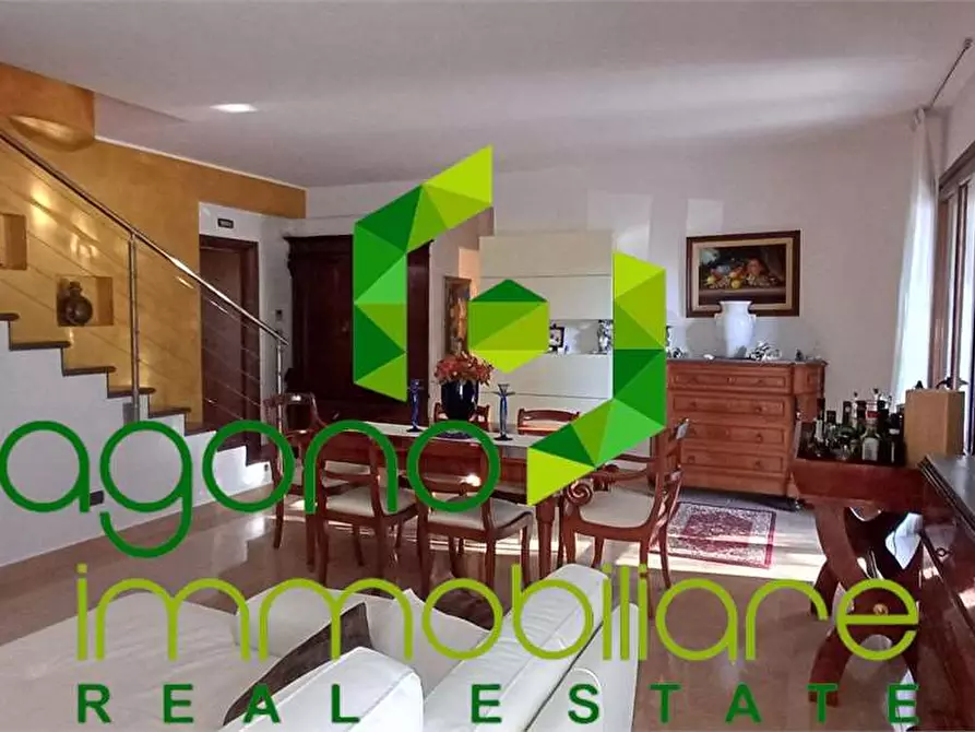 Immagine 16 di Villa in vendita  in Via Randone a Siracusa
