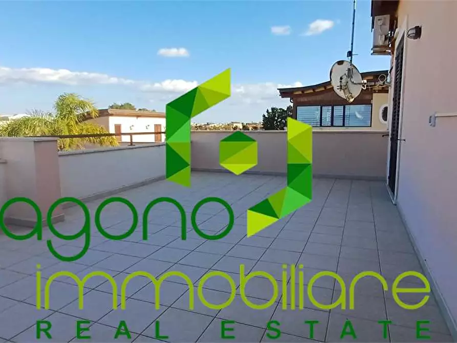 Immagine 32 di Villa in vendita  in Via Randone a Siracusa