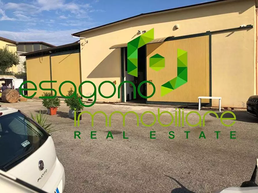 Immagine 1 di Capannone industriale in vendita  in targia a Siracusa