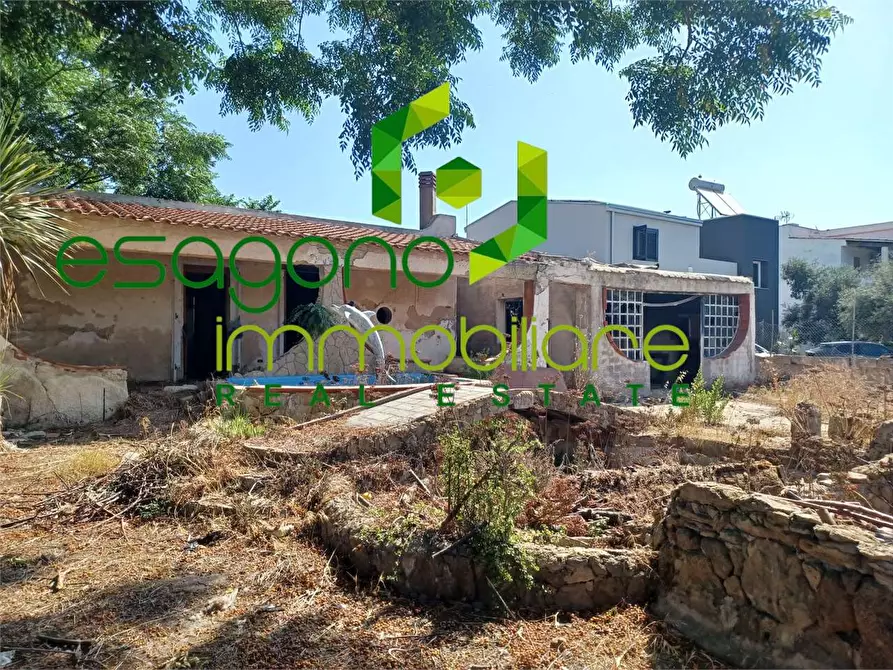 Immagine 1 di Villa in vendita  a Siracusa