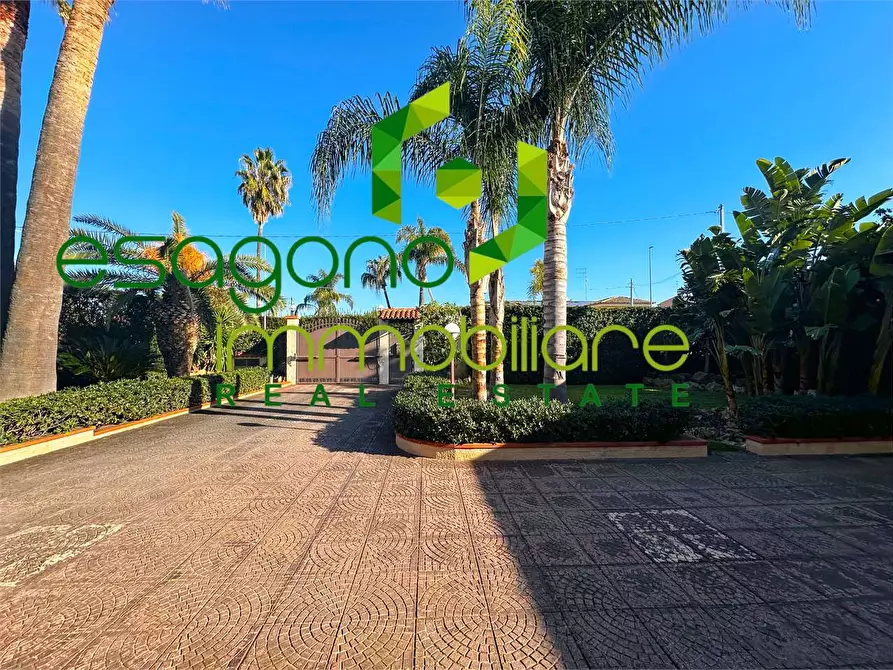 Immagine 3 di Villa in vendita  a Siracusa