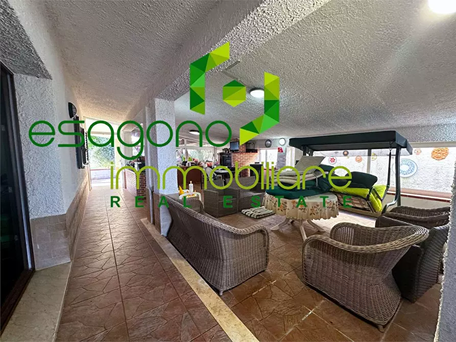 Immagine 5 di Villa in vendita  a Siracusa