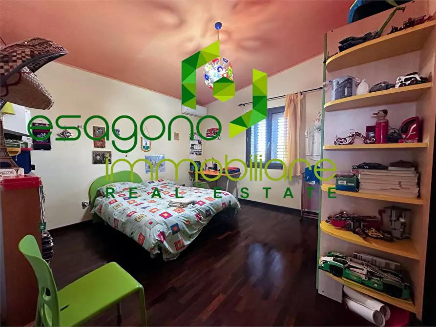 Immagine 18 di Villa in vendita  a Siracusa