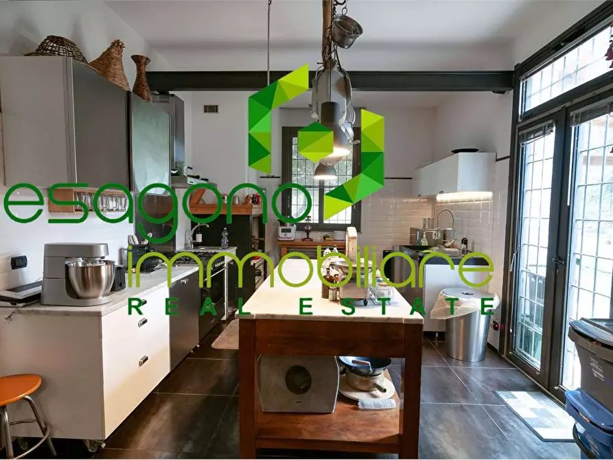 Immagine 4 di Villa in vendita  a Siracusa