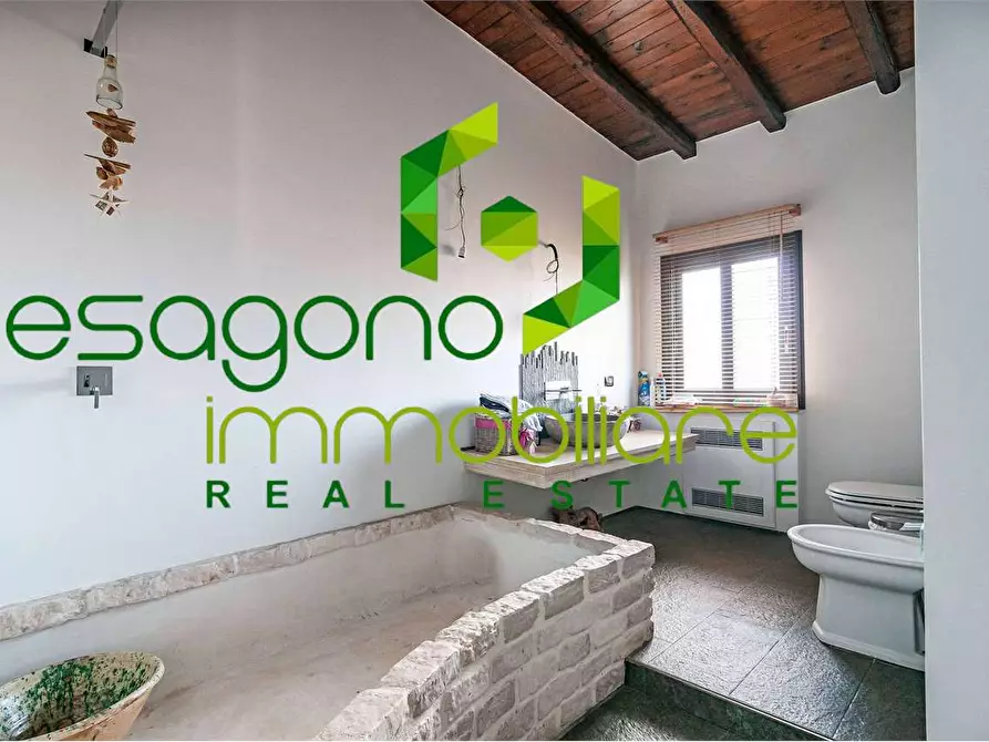 Immagine 12 di Villa in vendita  a Siracusa