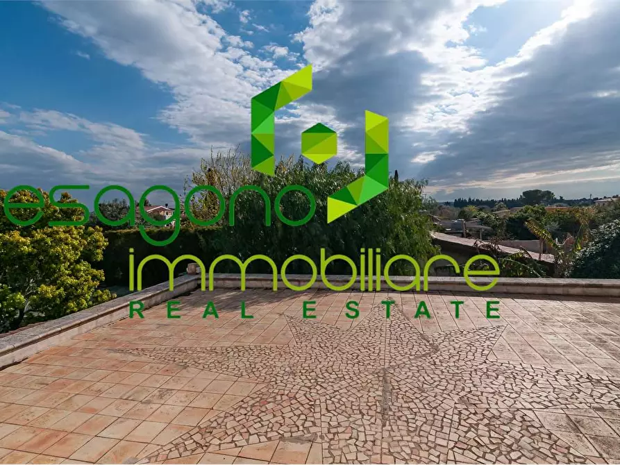 Immagine 19 di Villa in vendita  a Siracusa