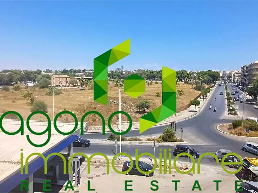 Immagine 14 di Appartamento in vendita  a Siracusa