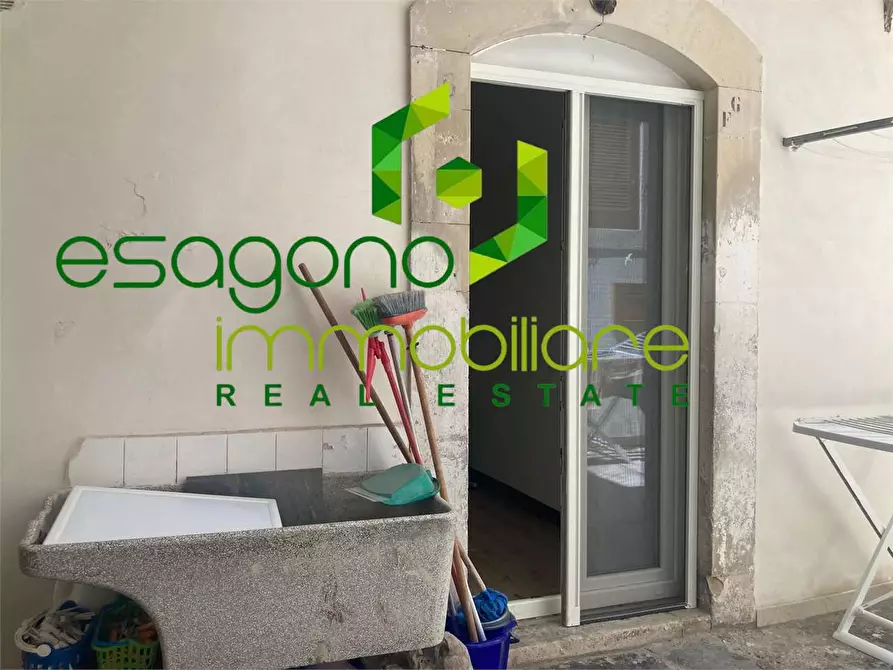 Immagine 21 di Appartamento in vendita  in Via Larga a Siracusa