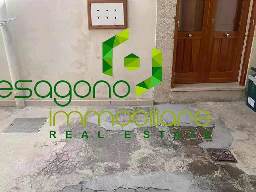 Immagine 23 di Appartamento in vendita  in Via Larga a Siracusa