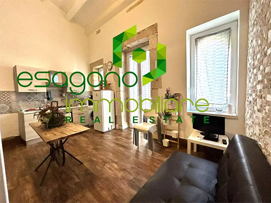 Immagine 2 di Appartamento in vendita  a Siracusa