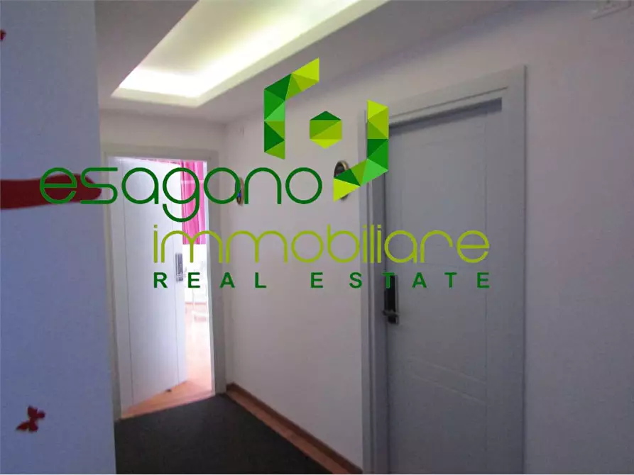 Immagine 13 di Appartamento in vendita  a Siracusa