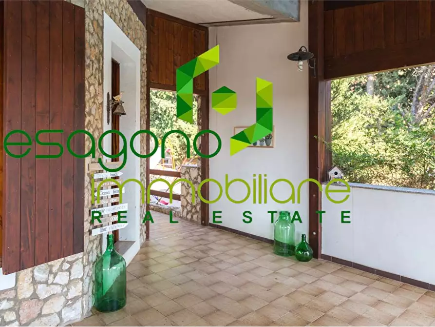 Immagine 3 di Villa in vendita  a Chiaramonte Gulfi