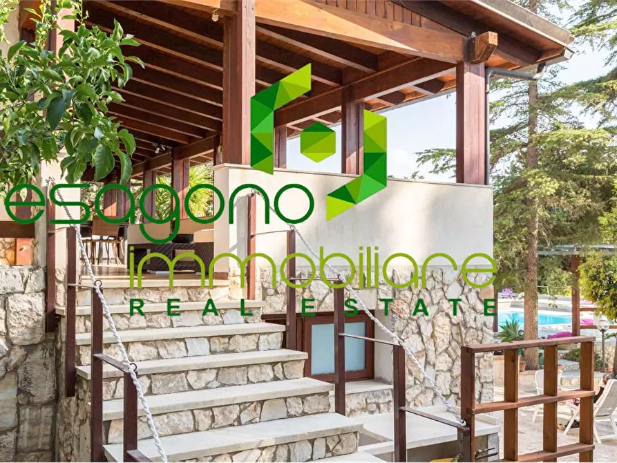 Immagine 14 di Villa in vendita  a Chiaramonte Gulfi