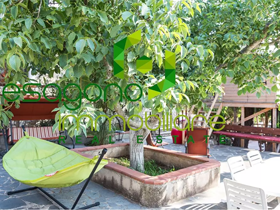 Immagine 17 di Villa in vendita  a Chiaramonte Gulfi