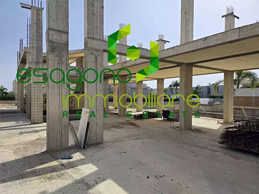 Immagine 5 di Villa in vendita  a Siracusa