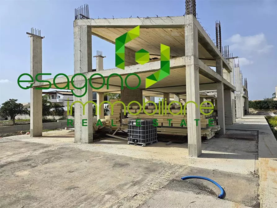 Immagine 7 di Villa in vendita  a Siracusa