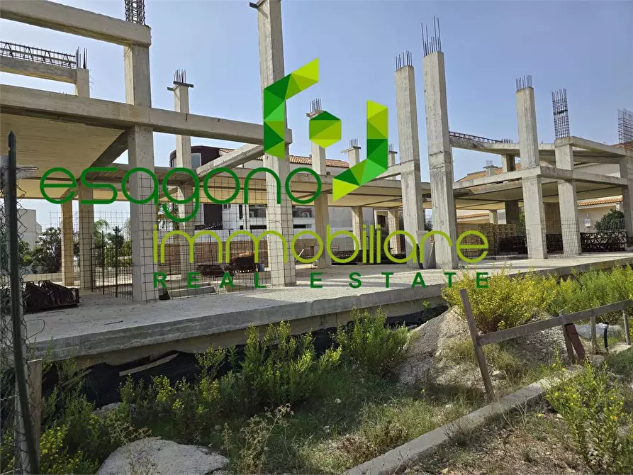 Immagine 11 di Villa in vendita  a Siracusa