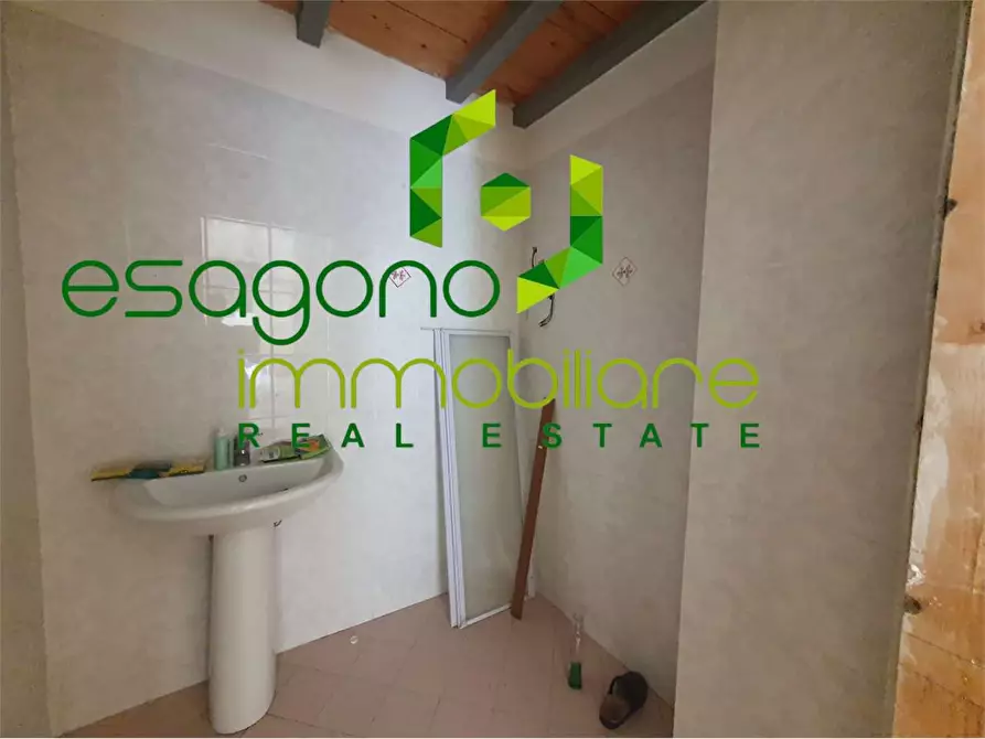 Immagine 3 di Garage in vendita  a Siracusa