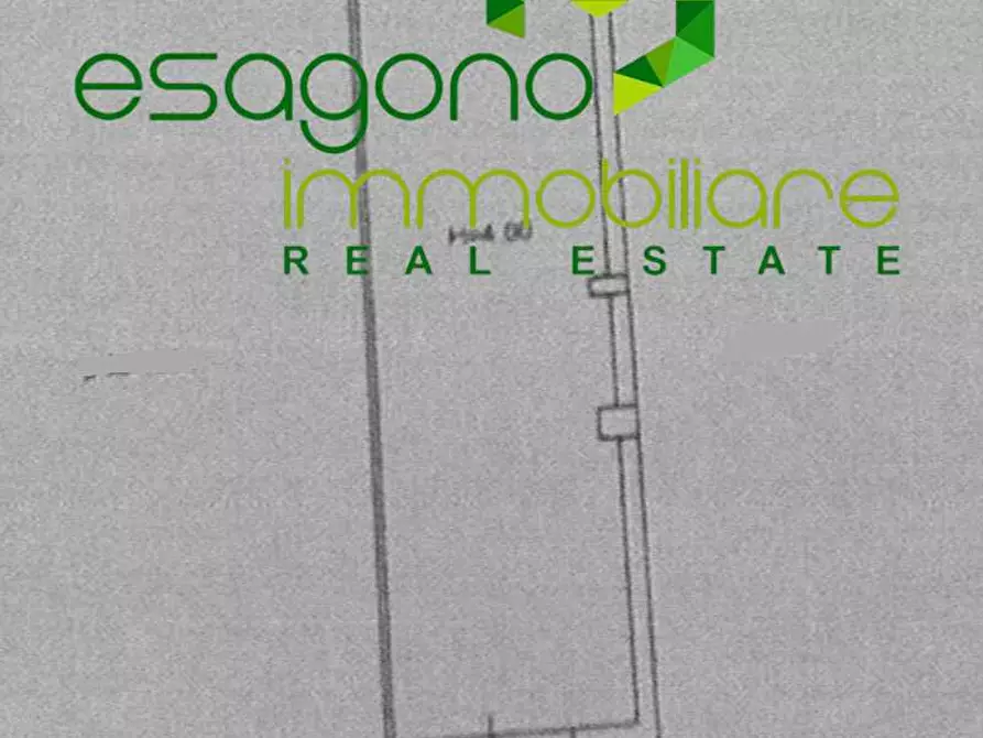 Immagine 6 di Garage in vendita  a Siracusa