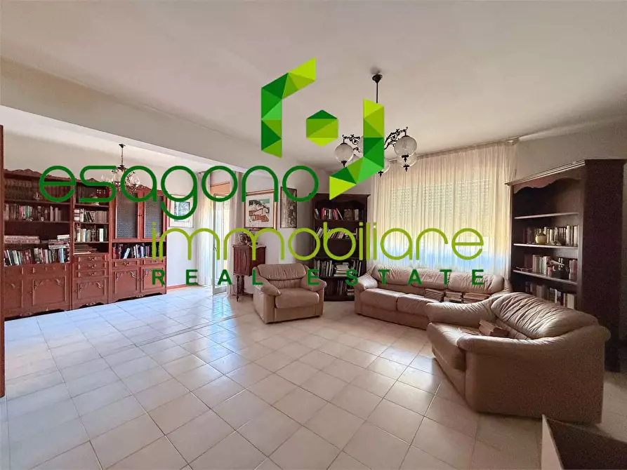 Immagine 2 di Appartamento in vendita  a Siracusa