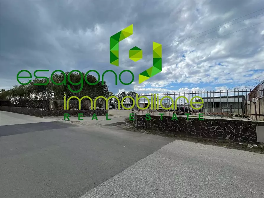 Immagine 1 di Capannone industriale in vendita  a Siracusa