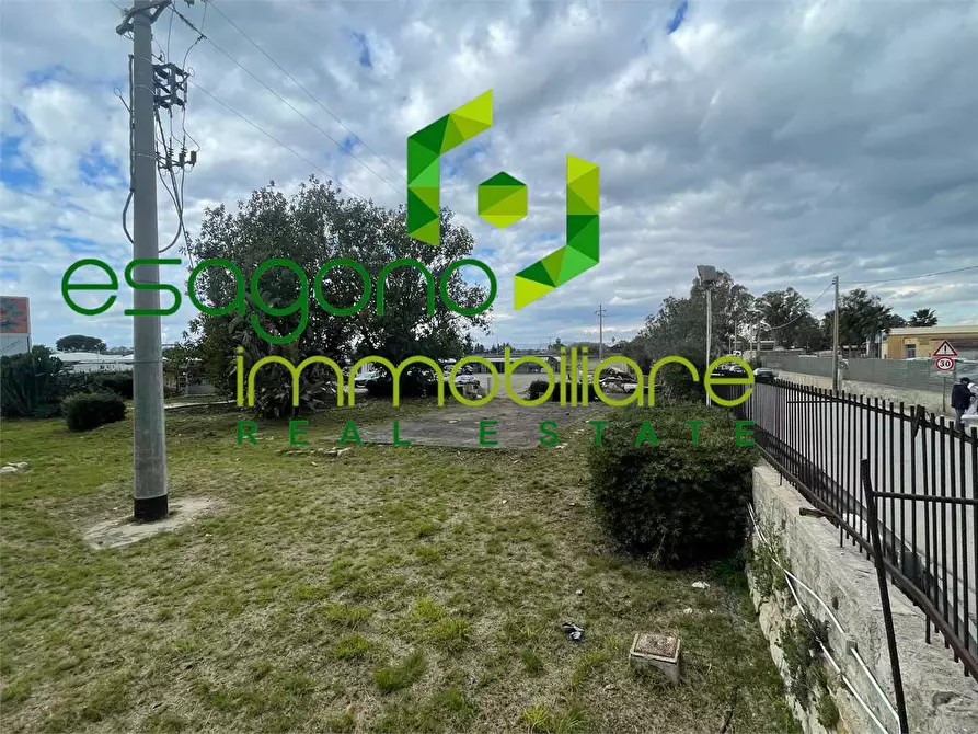 Immagine 6 di Capannone industriale in vendita  a Siracusa