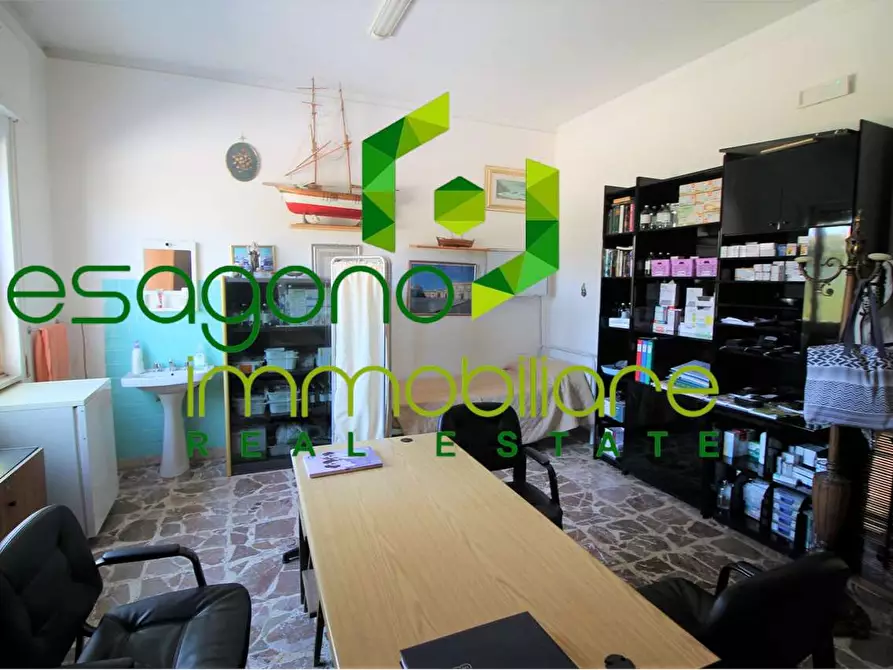 Immagine 6 di Villa in vendita  a Siracusa