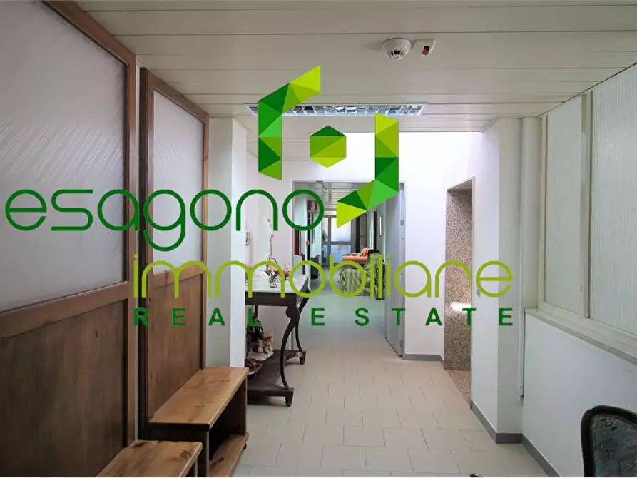 Immagine 11 di Villa in vendita  a Siracusa