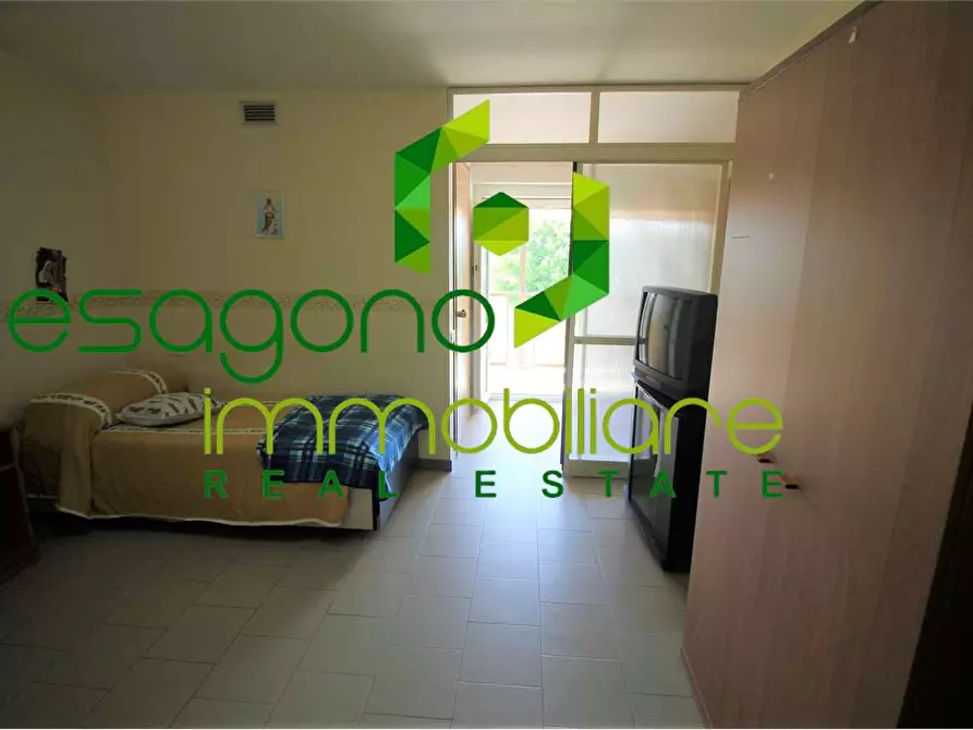 Immagine 12 di Villa in vendita  a Siracusa